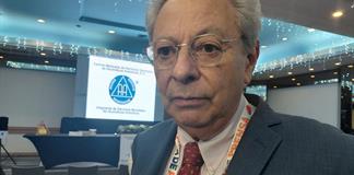 La FIL Guadalajara recibe dura advertencia: el alcohol mata a 112 mexicanos al día, alerta AA