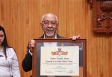 Leonardo Padura recibe Honoris Causa en Guadalajara y reconstruye su vínculo con la ciudad