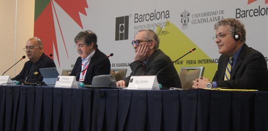 Académicos, activistas y periodistas comparten su visión y experiencia como migrantes