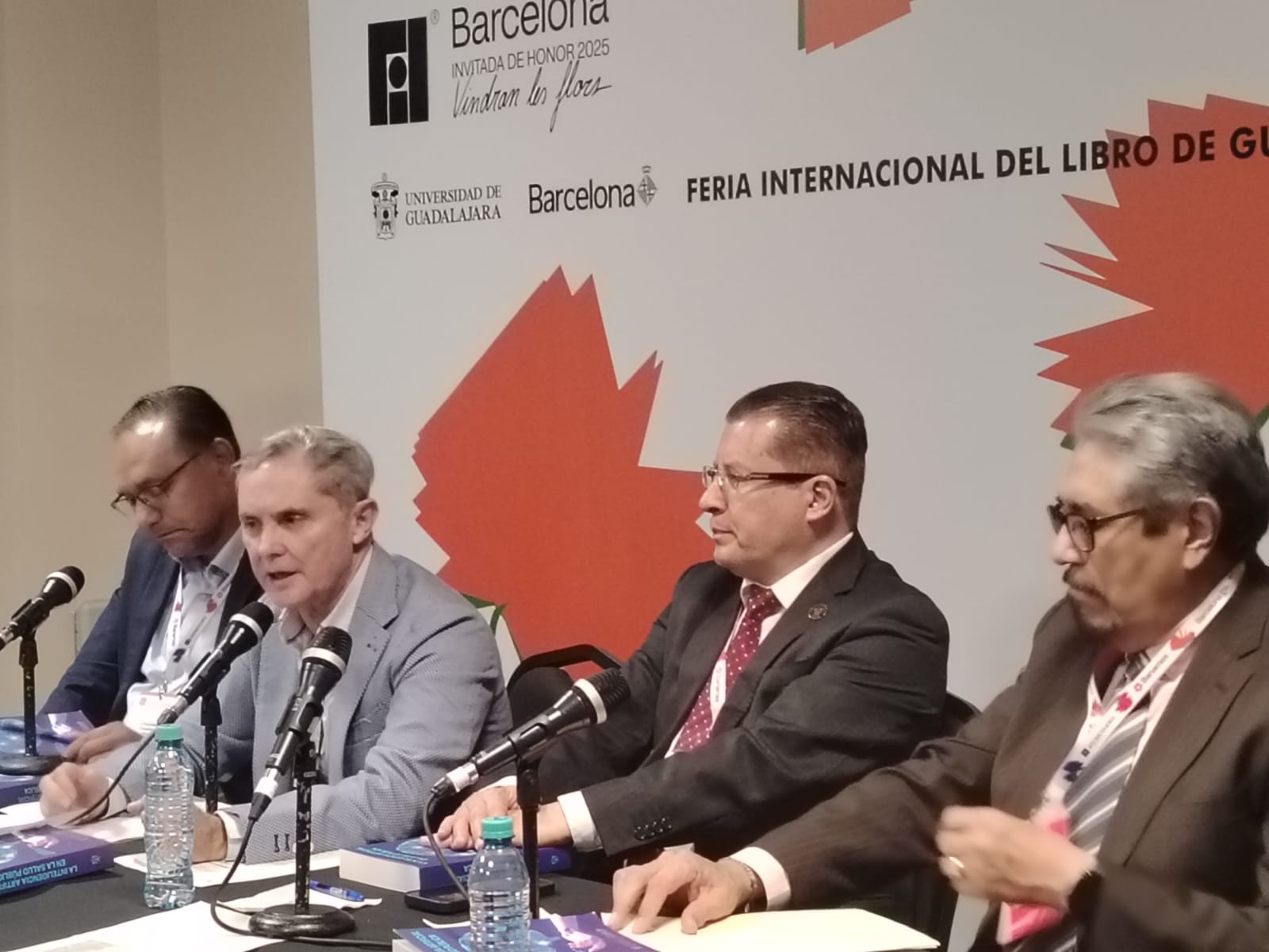 Los hallazgos de la IA en la salud pública, recopilados en un libro que fue presentado en la FIL