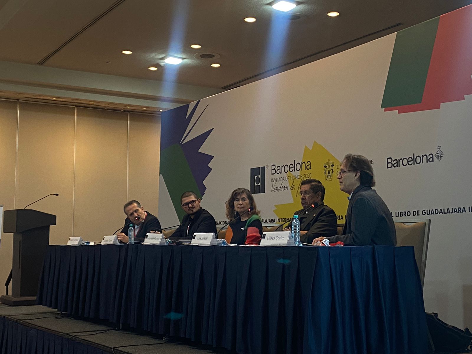 IA, consuelo digital y salud mental: el debate urgente sobre las juventudes