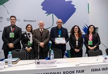 Por su compromiso con los derechos humanos y la educación, Ricardo Villanueva recibe la Presea María Latigo