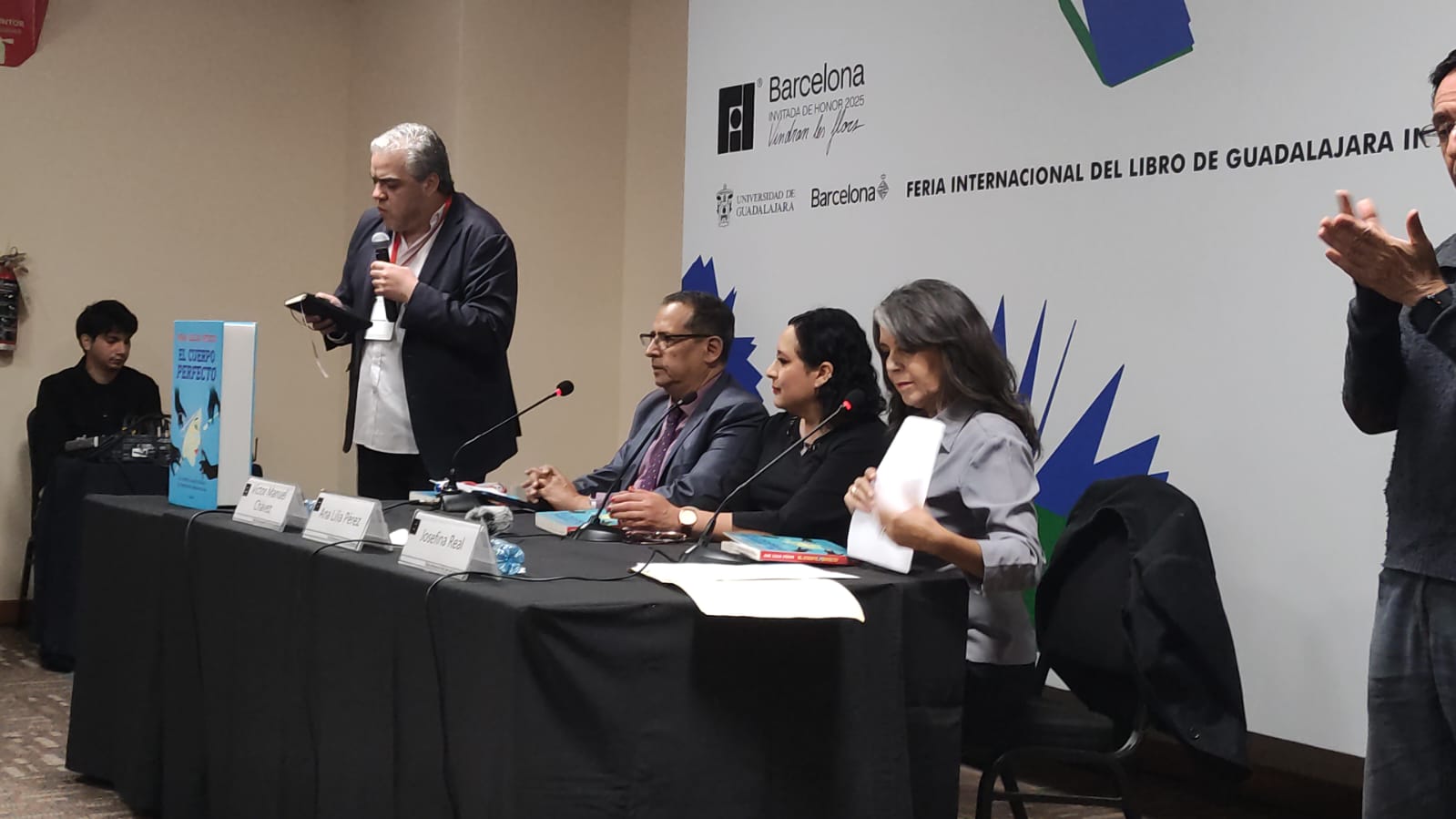 El cuerpo perfecto, libro que aborda las secuelas de los pseudocirujanos estéticos