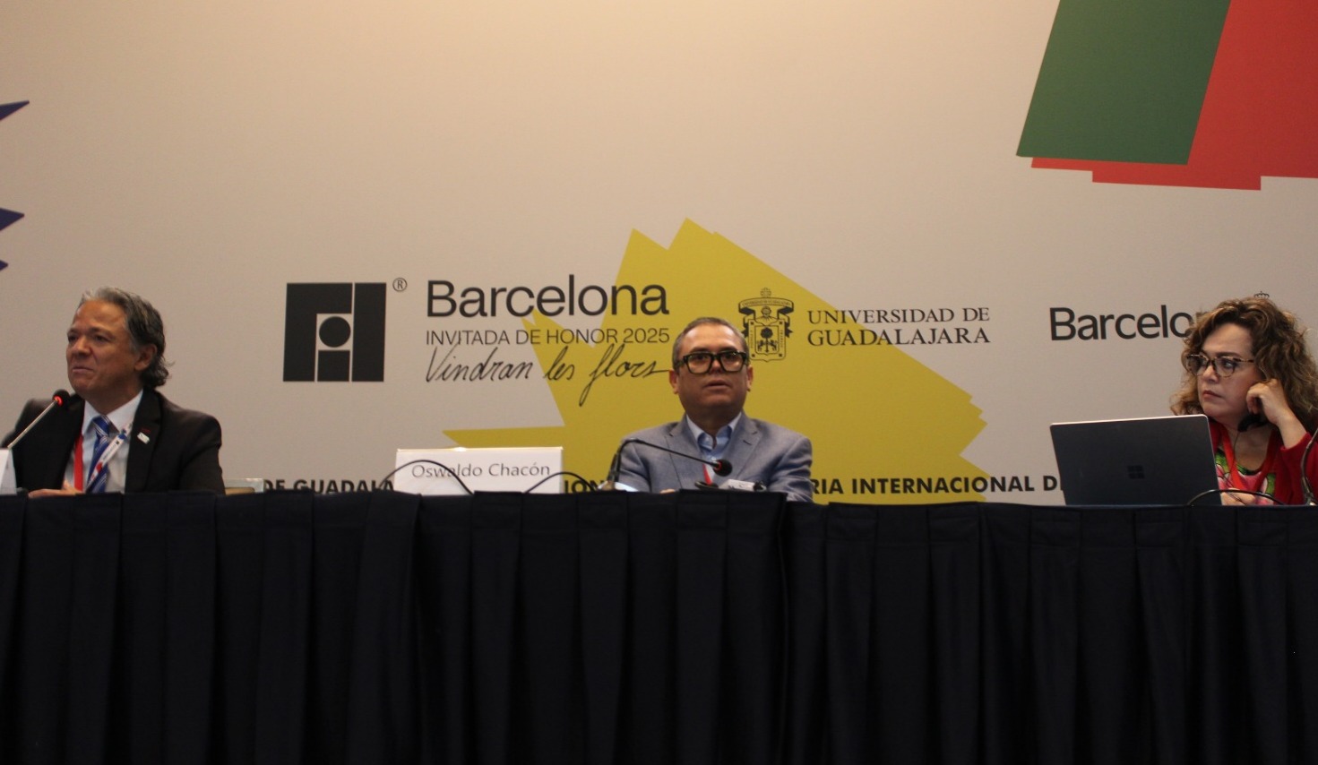 Expertos en educación opinan sobre el uso e influencia de inteligencia artificial en la FIL