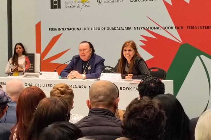 Presentan Catorce Pétalos de la Rosa, una historia familiar de éxito en la FIL 39 Presentan Catorce Pétalos de la Rosa, una historia familiar de éxito en la FIL 39