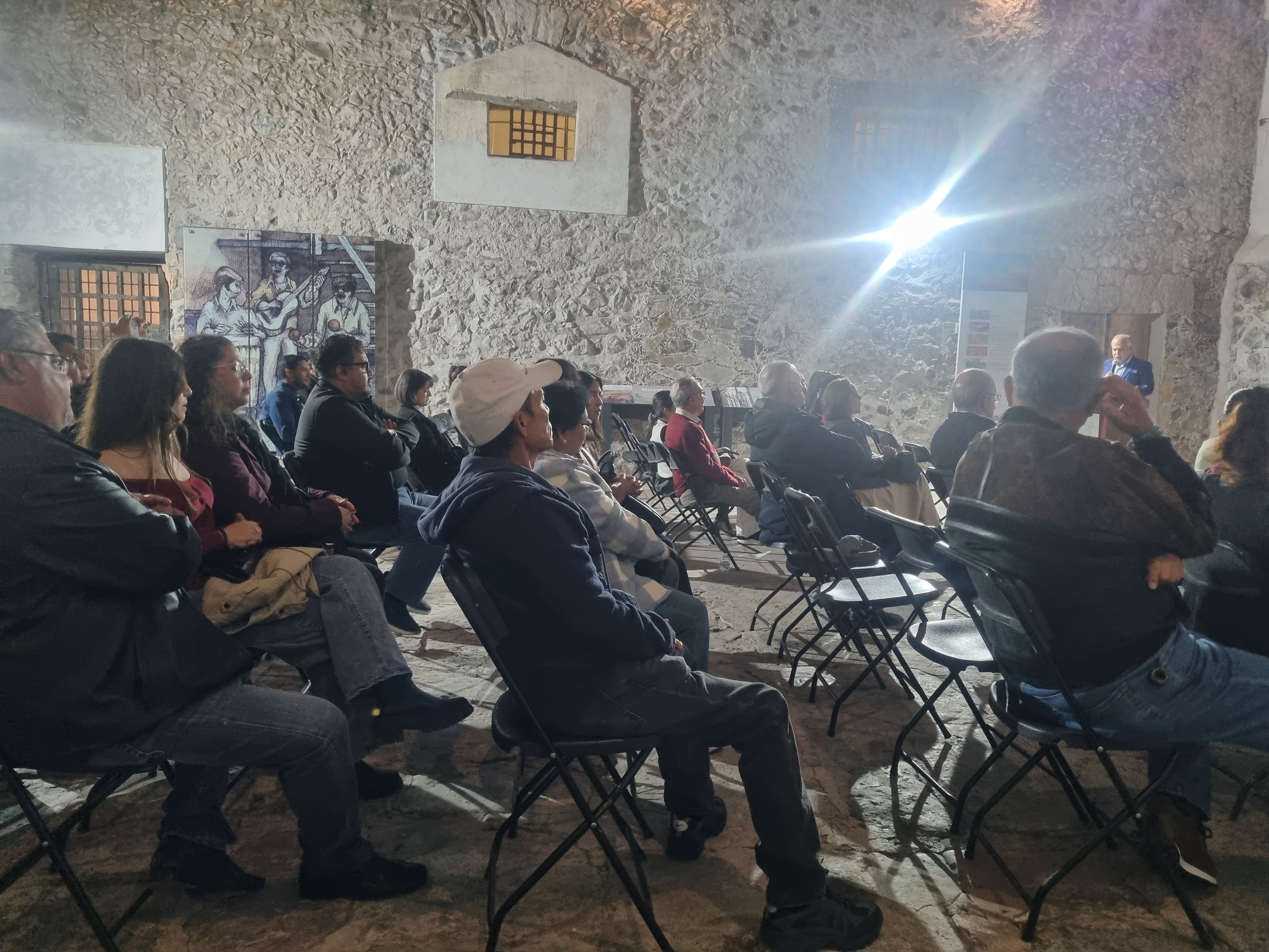 Presentación del nuevo libro de José Guadalupe Limón en Lagos de Moreno
