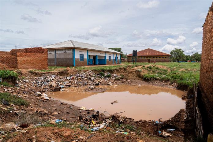 Las aguas ácidas de la minería contaminan comunidades de la RD Congo Las aguas ácidas de la minería contaminan comunidades de la RD Congo