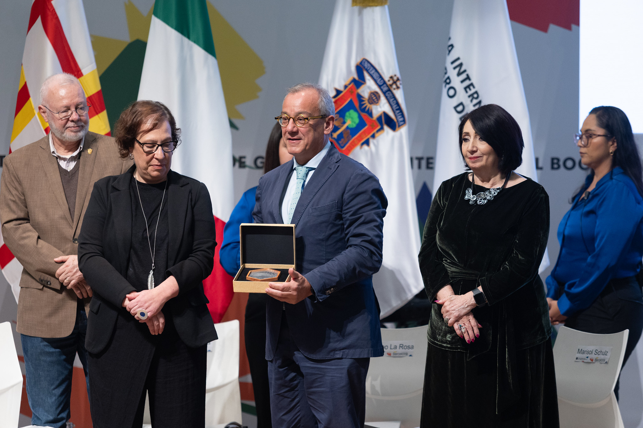 Barcelona se despide en la FIL Guadalajara; Italia toma el relevo rumbo a 2026 Barcelona se despide en la FIL Guadalajara; Italia toma el relevo rumbo a 2026