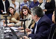 El refrendo para 2026 aumentaría de 900 a mil pesos para autos y de 385 a 600 pesos para motos El refrendo para 2026 aumentaría de 900 a mil pesos para autos y de 385 a 600 pesos para motos