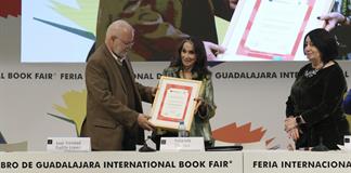 Yolanda Zamora recibe el Homenaje Nacional de Periodismo Cultural Fernando Benítez 2025 Yolanda Zamora recibe el Homenaje Nacional de Periodismo Cultural Fernando Benítez 2025