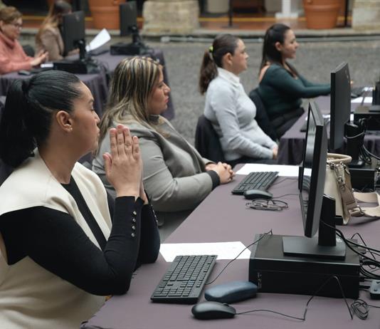 Aplican examen teórico a 17 aspirantes a ocupar magistraturas en el STJE Aplican examen teórico a 17 aspirantes a ocupar magistraturas en el STJE