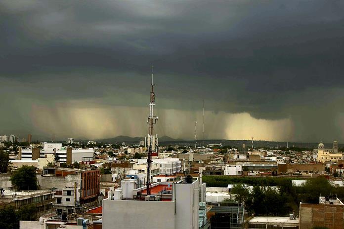 El IAM prevé un diciembre con lluvias atípicas y confirma que 2025 fue un año más cálido en Jalisco El IAM prevé un diciembre con lluvias atípicas y confirma que 2025 fue un año más cálido en Jalisco