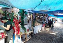 Tradición y turismo llenan la Pila Seca: el tianguis navideño vive su mejor temporada Tradición y turismo llenan la Pila Seca: el tianguis navideño vive su mejor temporada