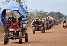 Más de medio millón de evacuados por enfrentamientos entre Tailandia y Camboya Más de medio millón de evacuados por enfrentamientos entre Tailandia y Camboya