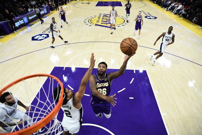 Los Lakers se estrellan en la Copa NBA ante unos Spurs sin Wembanyama Los Lakers se estrellan en la Copa NBA ante unos Spurs sin Wembanyama