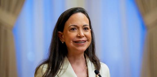 La opositora María Corina Machado dice que tuvo ayuda de EEUU para salir de Venezuela