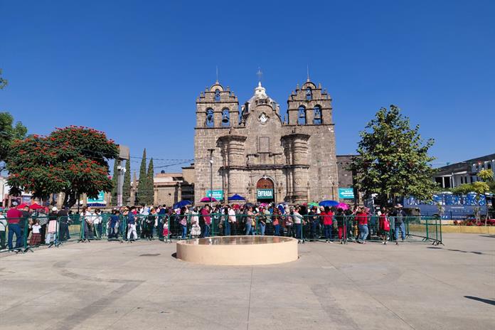 Miles de fieles abarrotan El Santuario por la festividad a la Virgen de Guadalupe Miles de fieles abarrotan El Santuario por la festividad a la Virgen de Guadalupe