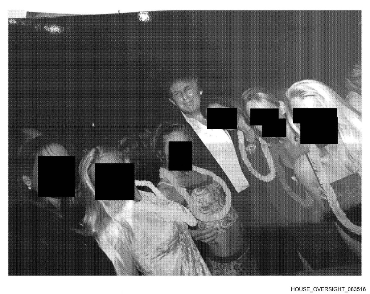 Demócratas publican fotos de Epstein con Trump, Clinton y Woody Allen Demócratas publican fotos de Epstein con Trump, Clinton y Woody Allen