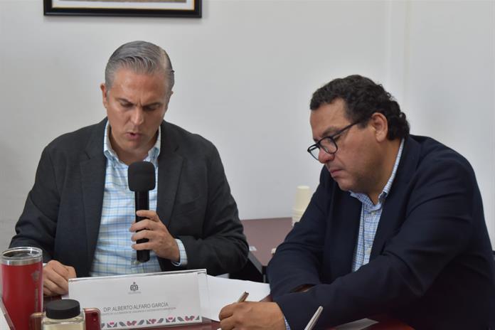Auditor estatal y ex contralor del INEGI encabezan lista para dirigir la ASEJ Auditor estatal y ex contralor del INEGI encabezan lista para dirigir la ASEJ