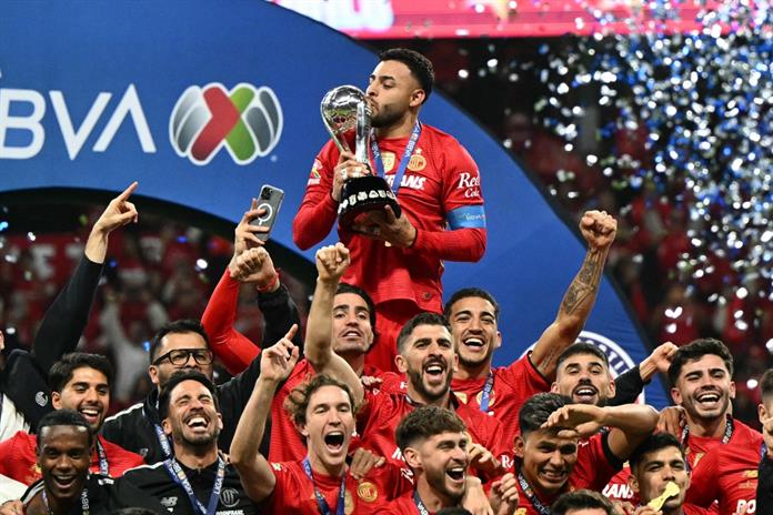 Paulinho y Castro, dos pilares de un Toluca de época Paulinho y Castro, dos pilares de un Toluca de época