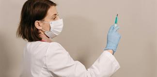 Rusia condena a prisión a enfermera que infectó a más de 70 personas con hepatitis C y VIH Rusia condena a prisión a enfermera que infectó a más de 70 personas con hepatitis C y VIH