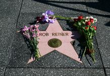 El hijo del cineasta Rob Reiner enfrentará dos cargos de homicidio por el asesinato de sus padres El hijo del cineasta Rob Reiner enfrentará dos cargos de homicidio por el asesinato de sus padres