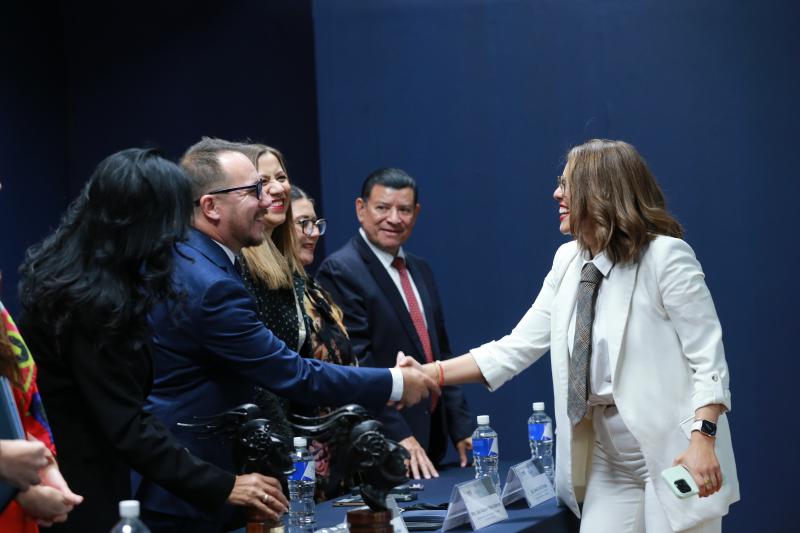 Fátima Aguilar, de Radio UdeG, obtiene por tercera vez el Premio Jalisco de Periodismo