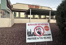 Redadas golpean negocios hispanos en EEUU y los deja sin trabajadores y con costos legales Redadas golpean negocios hispanos en EEUU y los deja sin trabajadores y con costos legales