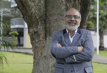 Ricardo Sigala Gómez recibe el Premio Jalisco en Literatura Ricardo Sigala Gómez recibe el Premio Jalisco en Literatura