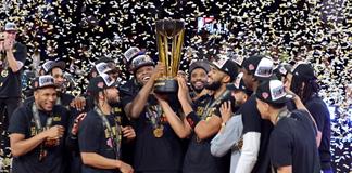 Medio siglo m&aacute;s tarde, los Knicks vuelven a ser campeones al ganar la Copa NBA