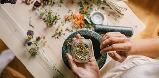 La OMS busca dar una base cient&iacute;fica a la medicina tradicional