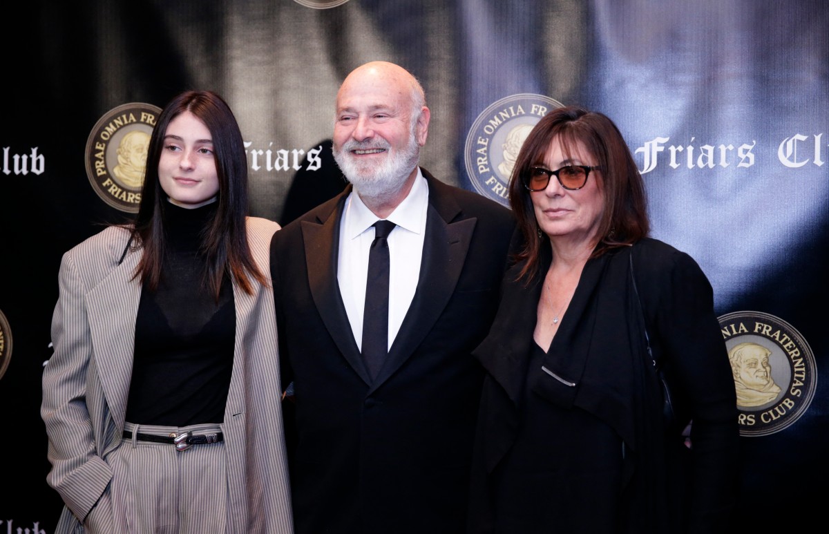 Hijo del cineasta Rob Reiner comparece por primera vez en la corte por parricidio Hijo del cineasta Rob Reiner comparece por primera vez en la corte por parricidio