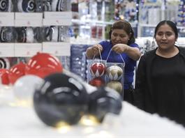 Temporada navideña en México incrementa riesgos de acoso y violencia contra mujeres: Ola Violeta Temporada navideña en México incrementa riesgos de acoso y violencia contra mujeres: Ola Violeta