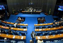 Congreso brasileño aprueba ley para rebajar la pena de cárcel de Bolsonaro Congreso brasileño aprueba ley para rebajar la pena de cárcel de Bolsonaro