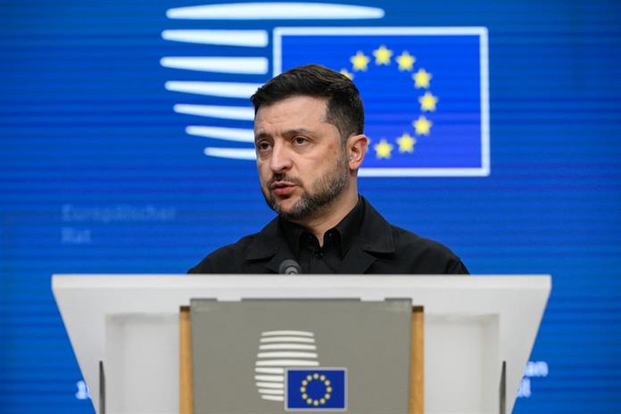 Zelenski pide a la UE recurrir a los activos rusos congelados en una cumbre decisiva para Ucrania Zelenski pide a la UE recurrir a los activos rusos congelados en una cumbre decisiva para Ucrania