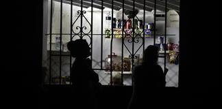 M&eacute;xico env&iacute;a 80.000 barriles de combustible a Cuba para aliviar sus apagones