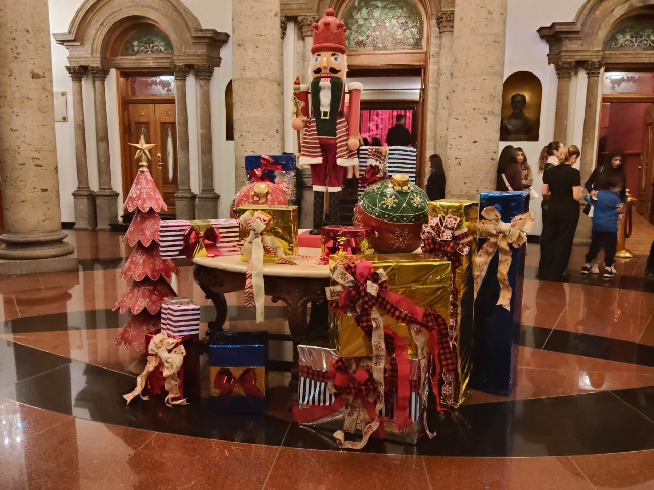 Con boletos agotados el Ballet de Jalisco presenta “El Cascanueces” en el Teatro Degollado