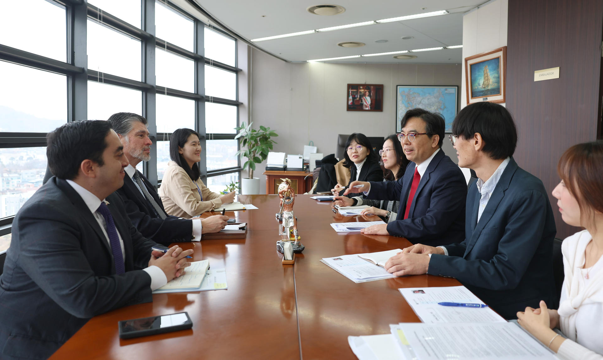 Seúl pide a México atención especial para preservar inversiones ante nuevos aranceles