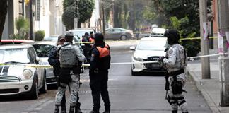 Autoridades de Ciudad de M&eacute;xico inician b&uacute;squeda de agresores tras balacera en local de comida