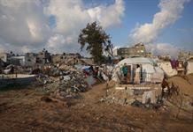 Gazatíes temen tener que desplazarse de nuevo por los bombardeos israelíes