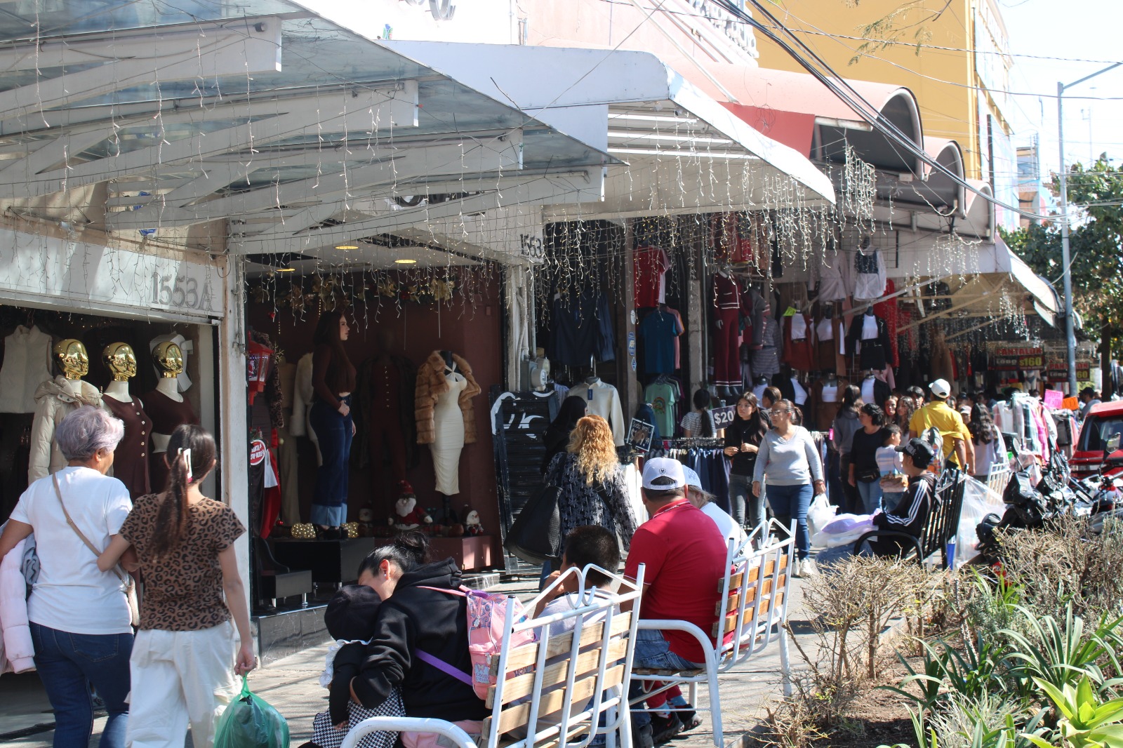 Medrano, a reventar: tapatíos gastaron su aguinaldo en compras de última hora