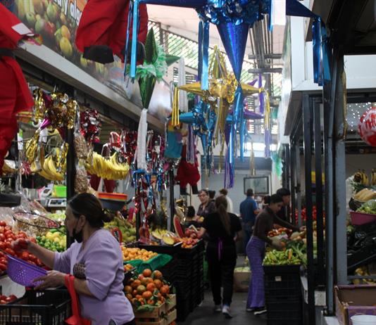 Mercados a reventar y filas eternas: as&iacute; se arma la cena del 24 en Guadalajara