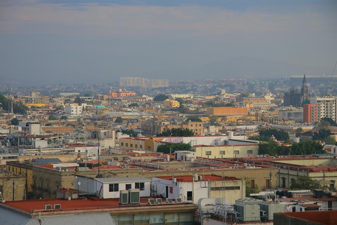 Entre fogatas y pirotecnia, la calidad del aire empeora en el Sur de Guadalajara Entre fogatas y pirotecnia, la calidad del aire empeora en el Sur de Guadalajara