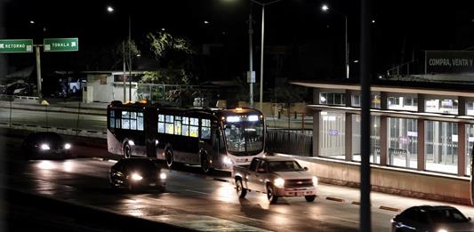 Con subsidio y en vacaciones, Lemus autoriza aumento a 11 pesos en tarifa del transporte
