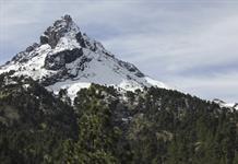Invierno cálido y seco aleja la nieve del Nevado de Colima