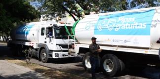 Habr&aacute; pipas suficientes para surtir agua durante mega recorte: Zamora