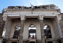 El teatro de Mariúpol, devastado por bombardeos, reabre sus puertas en Ucrania ocupada El teatro de Mariúpol, devastado por bombardeos, reabre sus puertas en Ucrania ocupada