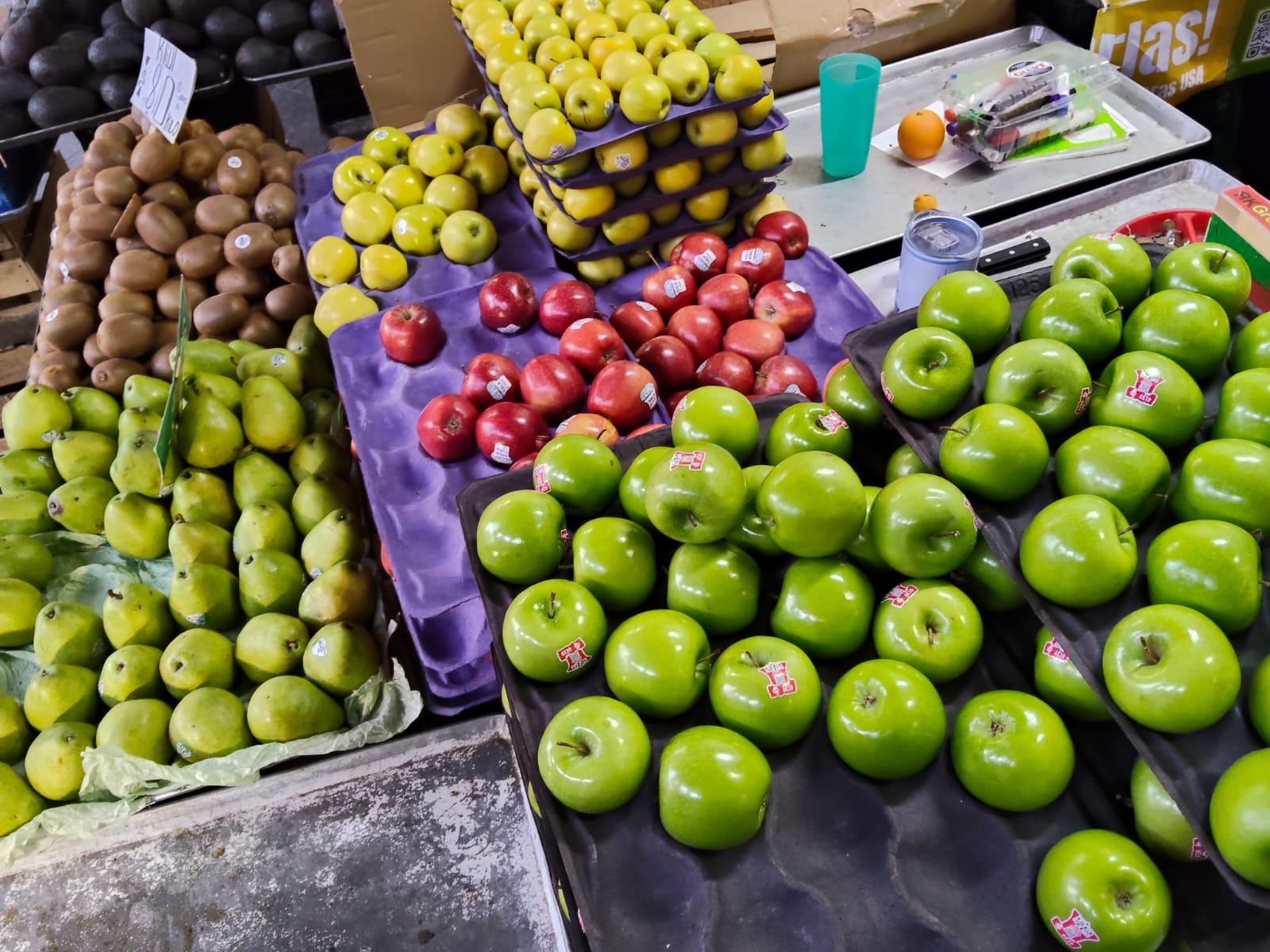 12 uvas y 12 deseos, una tradición que pierde fuerza por los precios altos