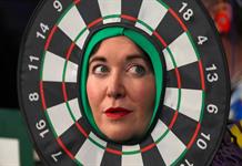 Un espíritu de carnaval impregna el Mundial de dardos en Londres
Un espíritu de carnaval impregna el Mundial de dardos en Londres