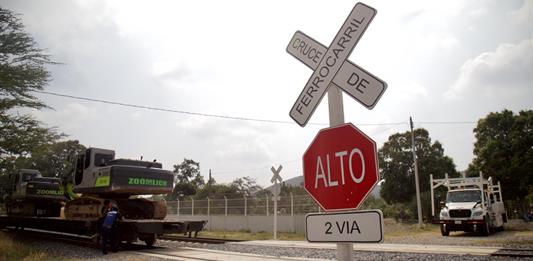 Ascienden a 14 las víctimas mortales por el descarrilamiento de un tren en Oaxaca